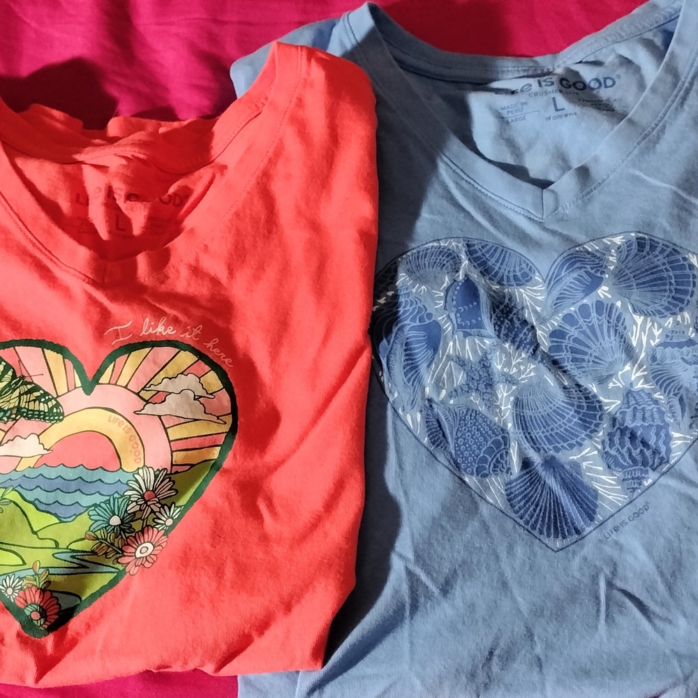 Life Is Good Coral and Light Blue Heart Graphic Ladies Tees - Picture 2 of 4